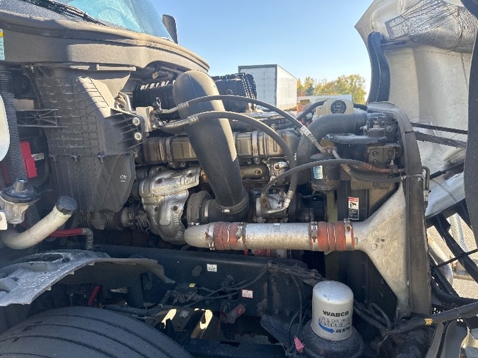 Day Cab Tractor-Heavy Duty Tractors-Freightliner-2021-T12664ST-Brooklyn Park-MN-329,189\n\t\tmiles-$ 61,500 - Image 15