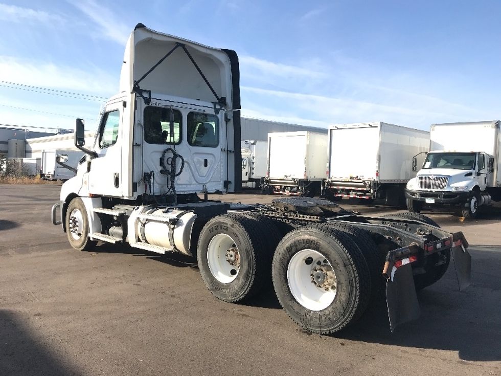 Day Cab Tractor-Heavy Duty Tractors-Freightliner-2021-T12664ST-Brooklyn Park-MN-458,256\n\t\tmiles-$ 66,750 - Image 5
