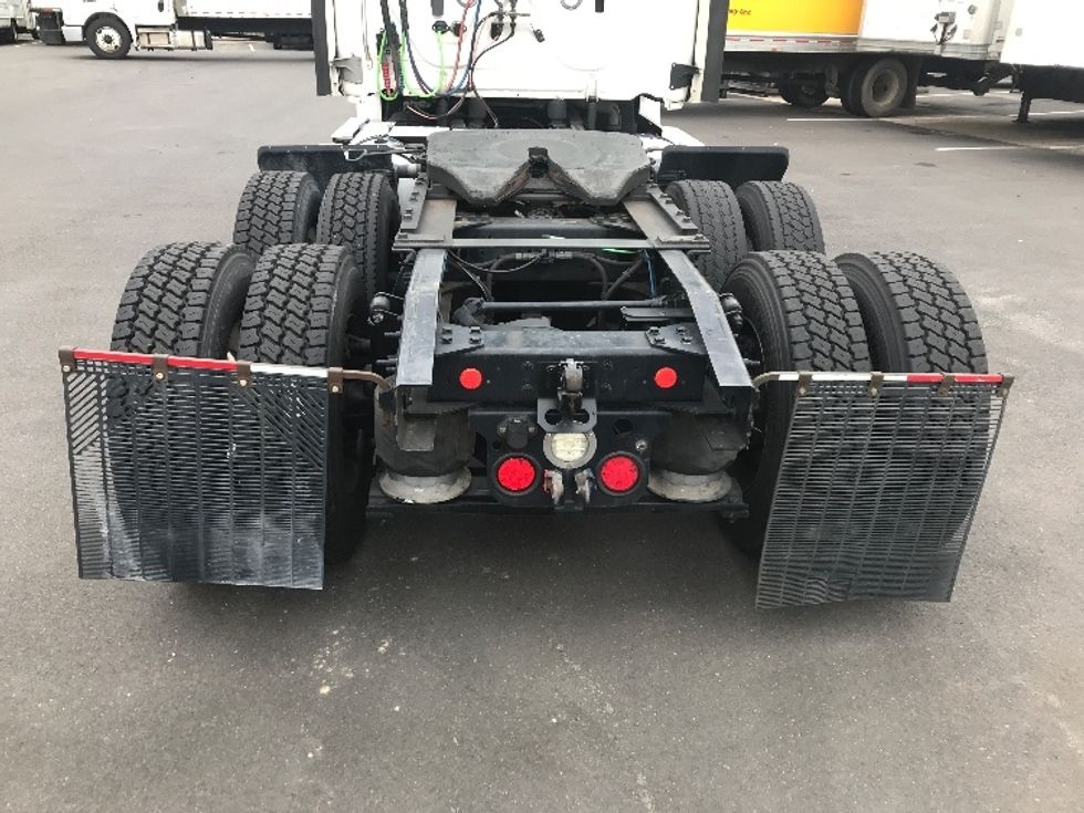 Day Cab Tractor-Heavy Duty Tractors-Freightliner-2021-T12664ST-Burlington-NJ-421,817\n\t\tmiles-$ 58,250 - Image 6