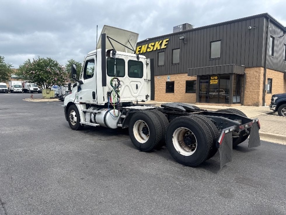 Day Cab Tractor-Heavy Duty Tractors-Freightliner-2021-T12664ST-Capitol Heights-MD-357,900\n\t\tmiles-$ 58,000 - Image 5