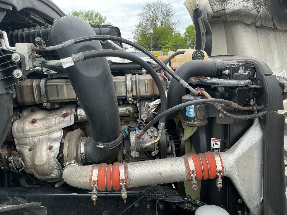Day Cab Tractor-Heavy Duty Tractors-Freightliner-2021-T12664ST-Chicopee-MA-707,468\n\t\tmiles-$ 27,000 - Image 15