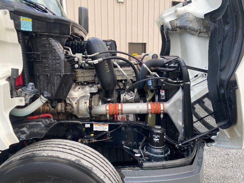 Day Cab Tractor-Heavy Duty Tractors-Freightliner-2021-T12664ST-Cleveland-TN-105,098\n\t\tmiles-$ 76,500 - Image 15