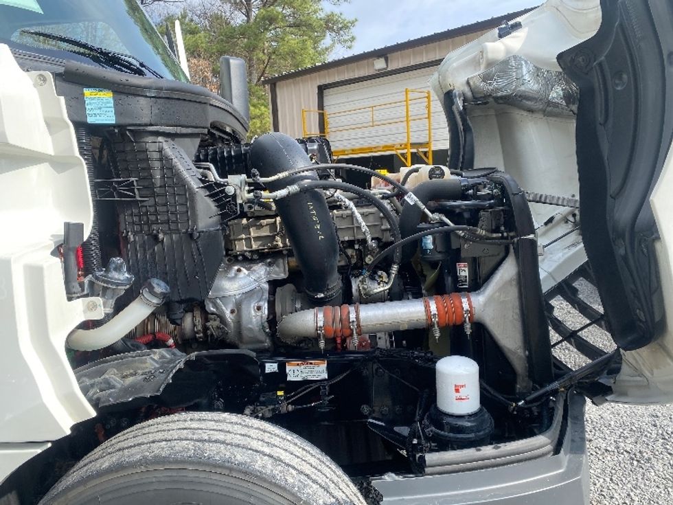 Day Cab Tractor-Heavy Duty Tractors-Freightliner-2021-T12664ST-Cleveland-TN-137,143\n\t\tmiles-$ 74,250 - Image 15