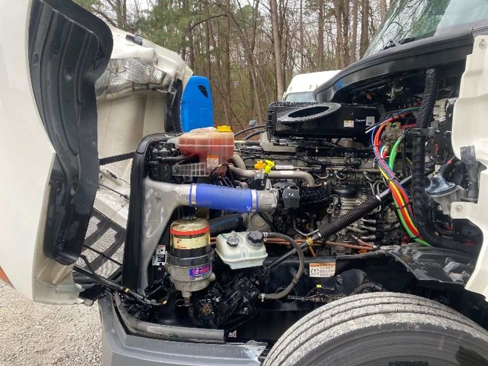 Day Cab Tractor-Heavy Duty Tractors-Freightliner-2021-T12664ST-Cleveland-TN-153,409\n\t\tmiles-$ 73,250 - Image 16