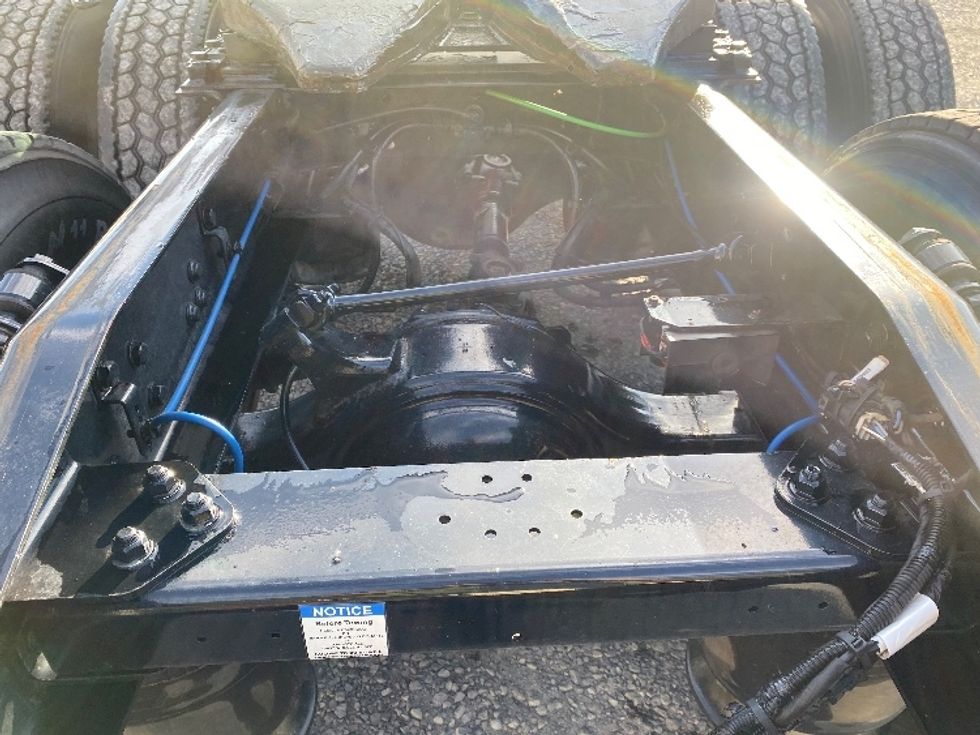 Day Cab Tractor-Heavy Duty Tractors-Freightliner-2021-T12664ST-Cleveland-TN-167,019\n\t\tmiles-$ 72,250 - Image 6