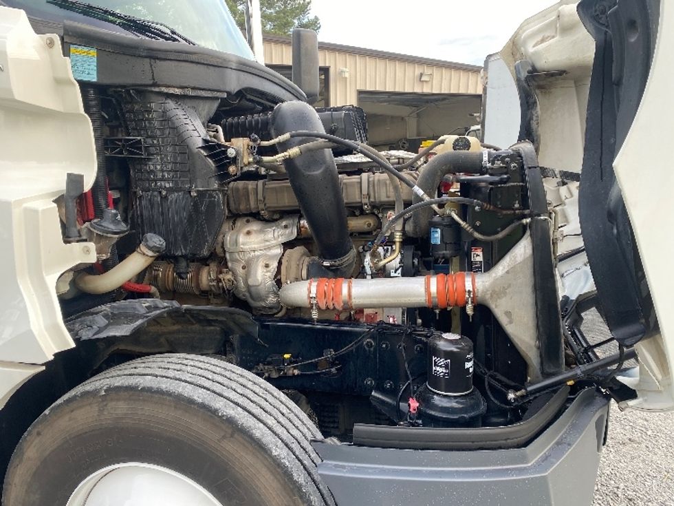 Day Cab Tractor-Heavy Duty Tractors-Freightliner-2021-T12664ST-Cleveland-TN-253,317\n\t\tmiles-$ 61,250 - Image 15