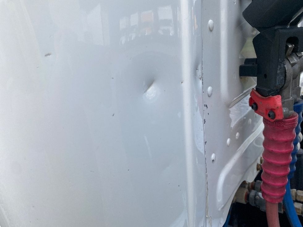 Day Cab Tractor-Heavy Duty Tractors-Freightliner-2021-T12664ST-Cleveland-TN-253,317\n\t\tmiles-$ 61,250 - Image 21