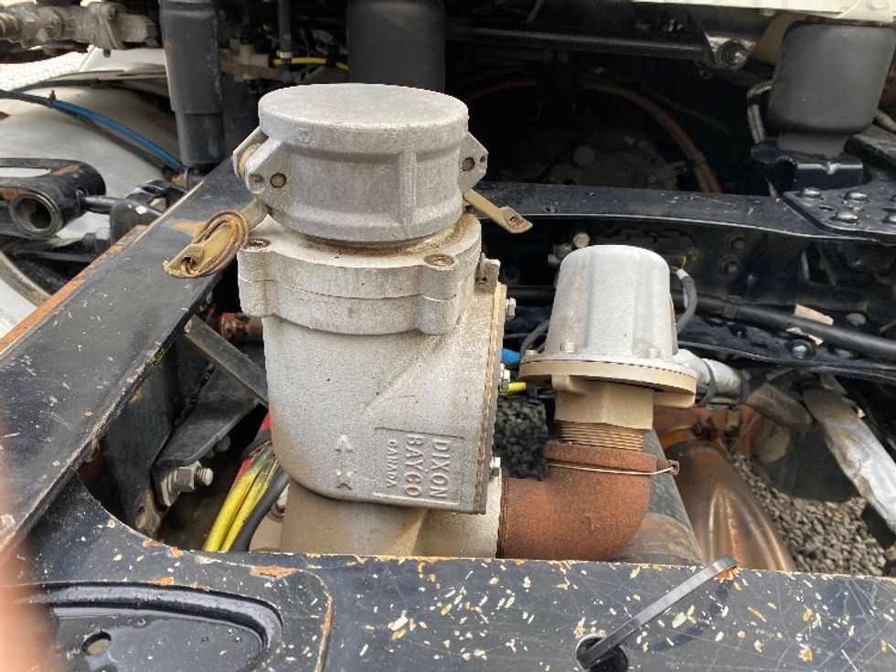 Day Cab Tractor-Heavy Duty Tractors-Freightliner-2021-T12664ST-Cleveland-TN-428,690\n\t\tmiles-$ 50,000 - Image 18