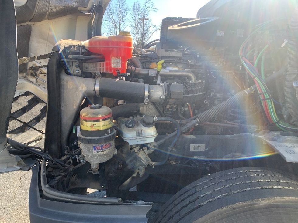 Day Cab Tractor-Heavy Duty Tractors-Freightliner-2021-T12664ST-Concord-NC-218,857\n\t\tmiles-$ 70,000 - Image 16