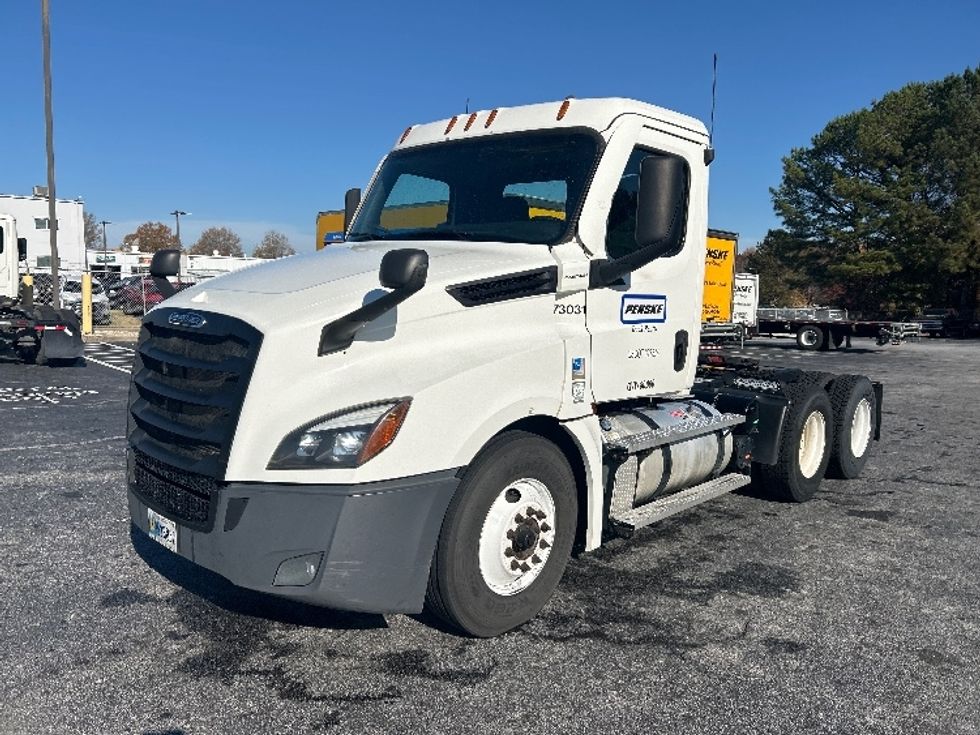 Day Cab Tractor-Heavy Duty Tractors-Freightliner-2021-T12664ST-Conyers-GA-340,258\n\t\tmiles-$ 57,500 - Image 3