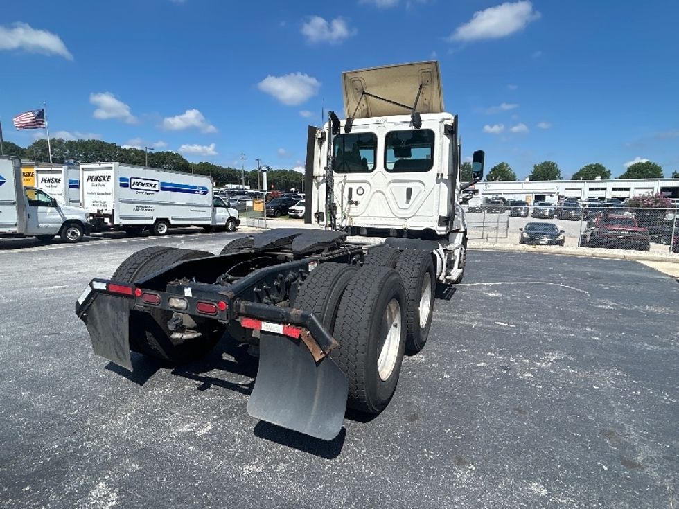 Day Cab Tractor-Heavy Duty Tractors-Freightliner-2021-T12664ST-Conyers-GA-717,446\n\t\tmiles-$ 26,750 - Image 7