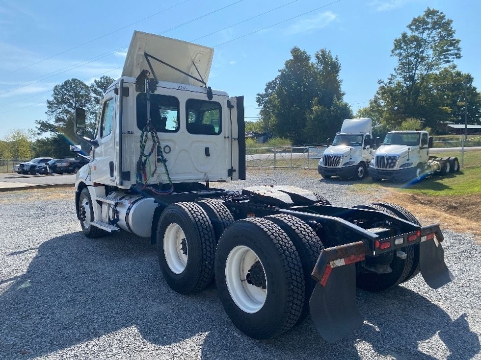 Day Cab Tractor-Heavy Duty Tractors-Freightliner-2021-T12664ST-Dalton-GA-612,944\n\t\tmiles-$ 37,750 - Image 5