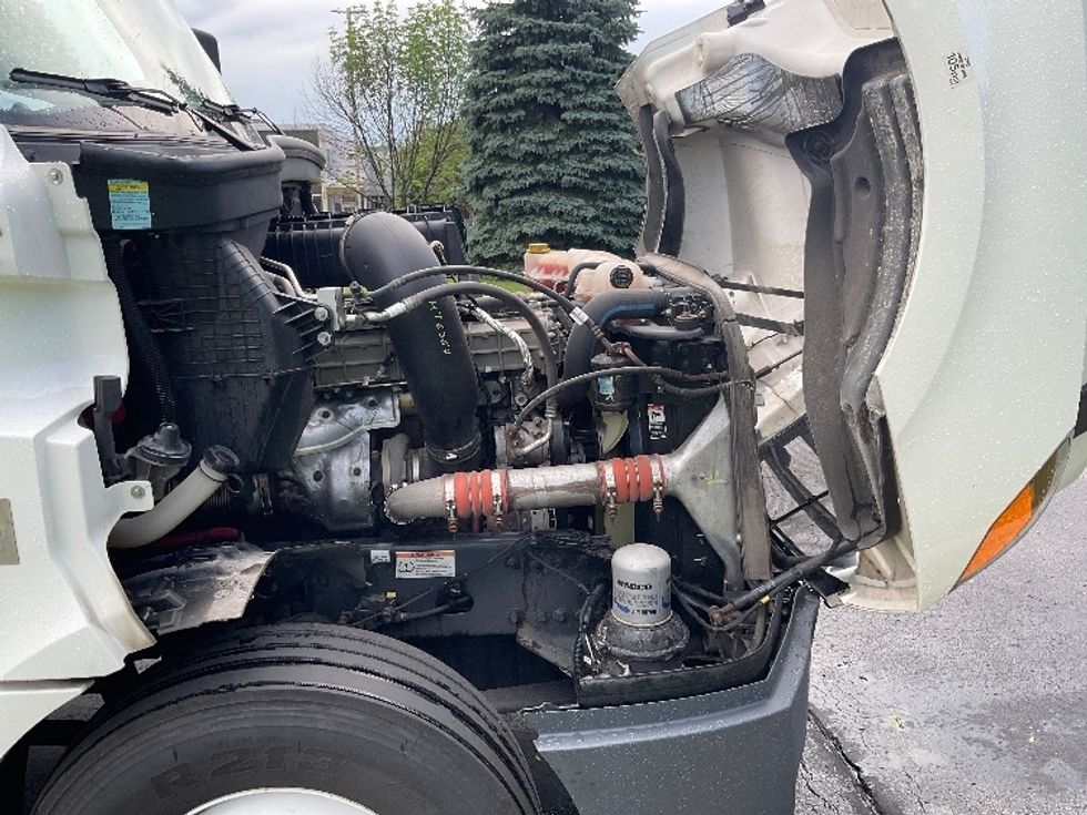 Day Cab Tractor-Heavy Duty Tractors-Freightliner-2021-T12664ST-De Pere-WI-472,773\n\t\tmiles-$ 49,000 - Image 15