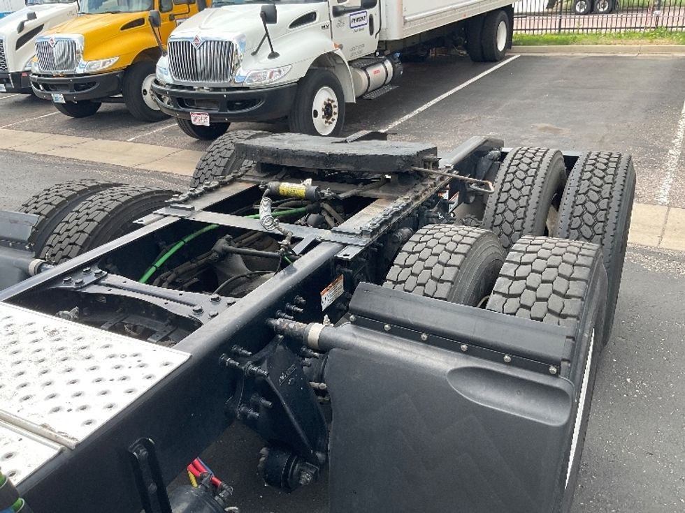 Day Cab Tractor-Heavy Duty Tractors-Freightliner-2021-T12664ST-Denver-CO-329,495\n\t\tmiles-$ 67,250 - Image 16