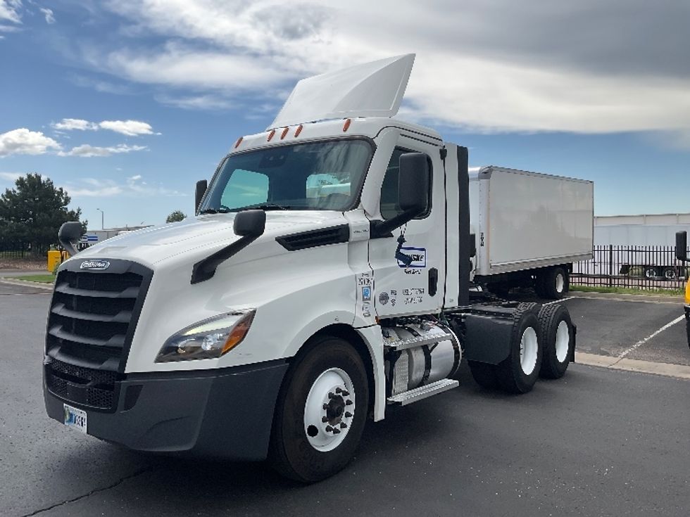Day Cab Tractor-Heavy Duty Tractors-Freightliner-2021-T12664ST-Denver-CO-329,495\n\t\tmiles-$ 67,250 - Image 3