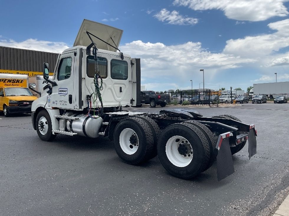 Day Cab Tractor-Heavy Duty Tractors-Freightliner-2021-T12664ST-Denver-CO-329,495\n\t\tmiles-$ 67,250 - Image 5