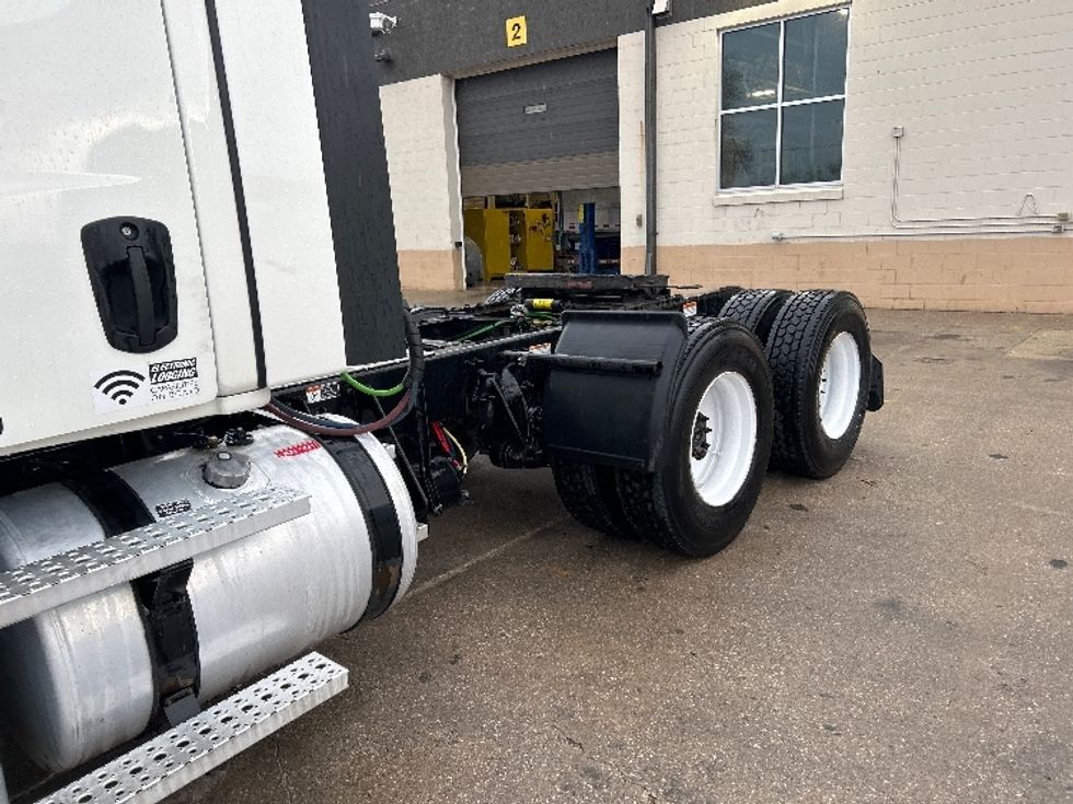 Day Cab Tractor-Heavy Duty Tractors-Freightliner-2021-T12664ST-Des Moines-IA-398,774\n\t\tmiles-$ 56,750 - Image 18