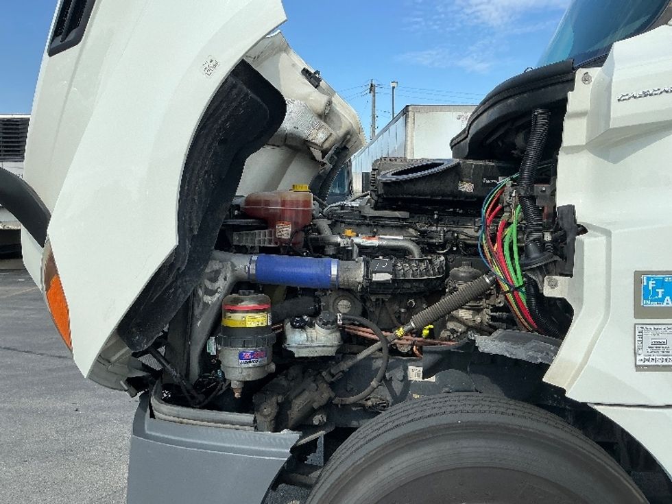 Day Cab Tractor-Heavy Duty Tractors-Freightliner-2021-T12664ST-East Chicago-IN-241,318\n\t\tmiles-$ 69,250 - Image 16