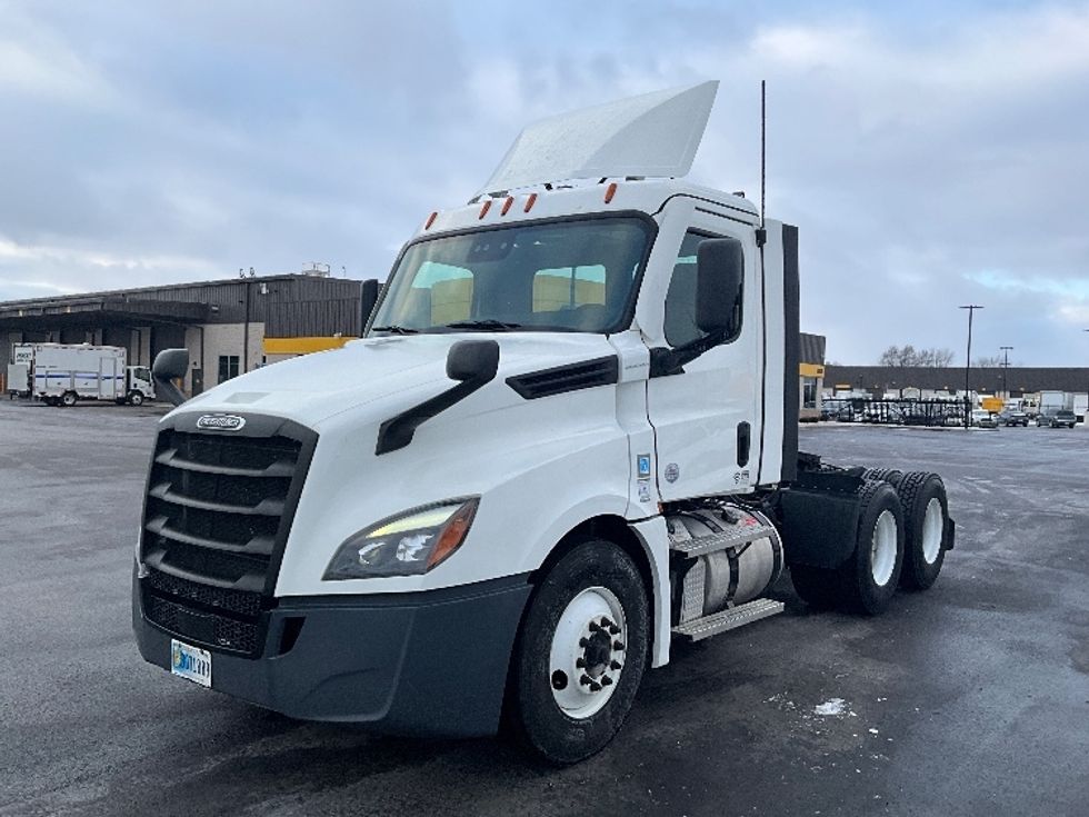 Day Cab Tractor-Heavy Duty Tractors-Freightliner-2021-T12664ST-East Chicago-IN-247,284\n\t\tmiles-$ 64,500 - Image 3