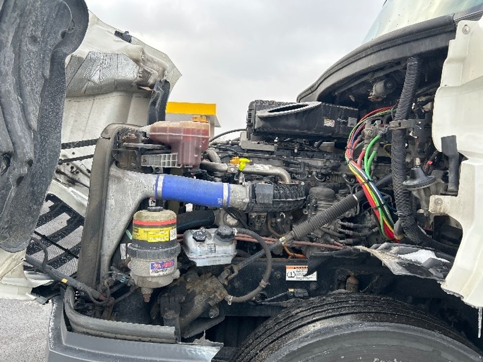 Day Cab Tractor-Heavy Duty Tractors-Freightliner-2021-T12664ST-East Chicago-IN-286,685\n\t\tmiles-$ 62,250 - Image 16