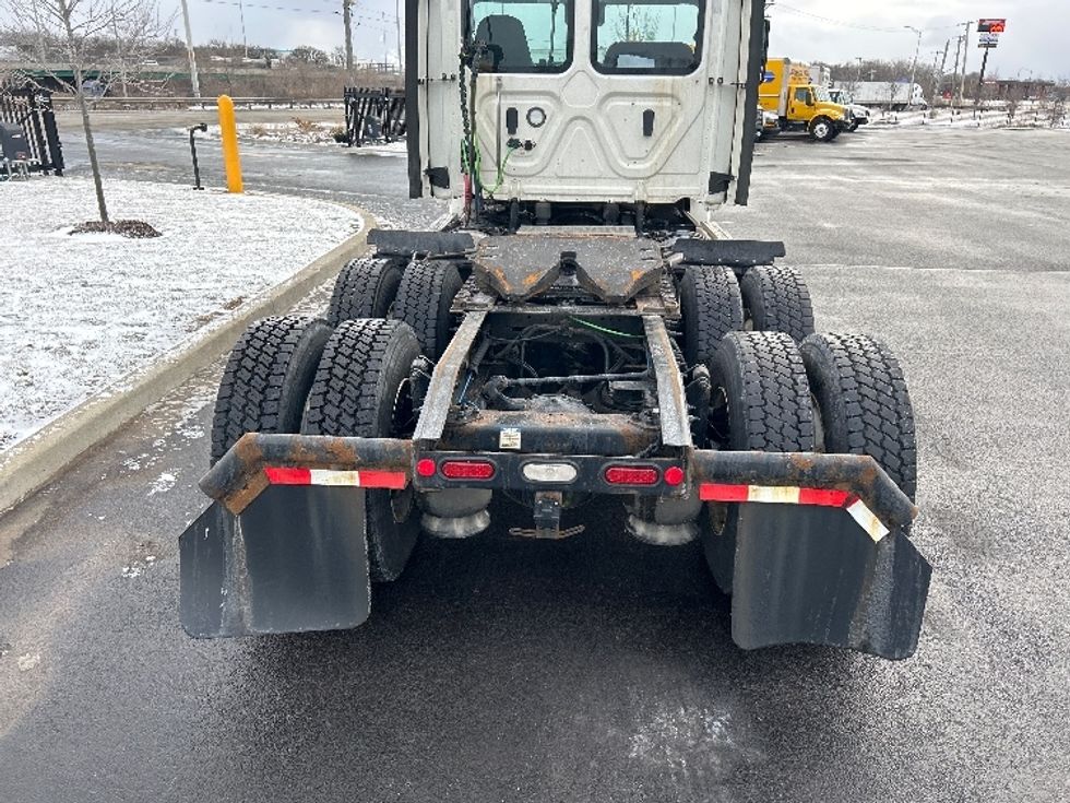 Day Cab Tractor-Heavy Duty Tractors-Freightliner-2021-T12664ST-East Chicago-IN-286,685\n\t\tmiles-$ 62,250 - Image 6