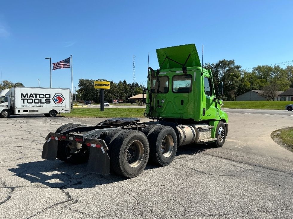 Day Cab Tractor-Heavy Duty Tractors-Freightliner-2021-T12664ST-Elkhart-IN-161,368\n\t\tmiles-$ 63,000 - Image 7