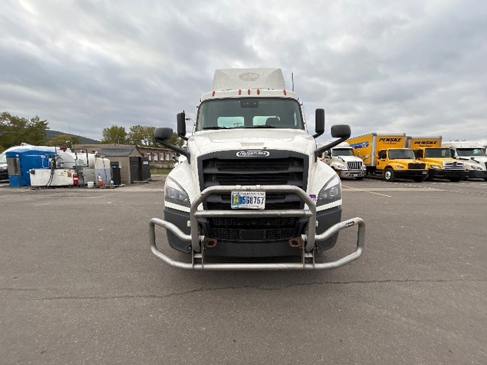Day Cab Tractor-Heavy Duty Tractors-Freightliner-2021-T12664ST-Elmira-NY-470,508\n\t\tmiles-$ 44,500 - Image 2