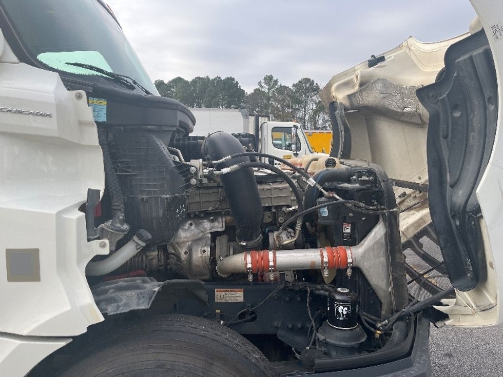 Day Cab Tractor-Heavy Duty Tractors-Freightliner-2021-T12664ST-Florence-SC-360,624\n\t\tmiles-$ 59,500 - Image 15