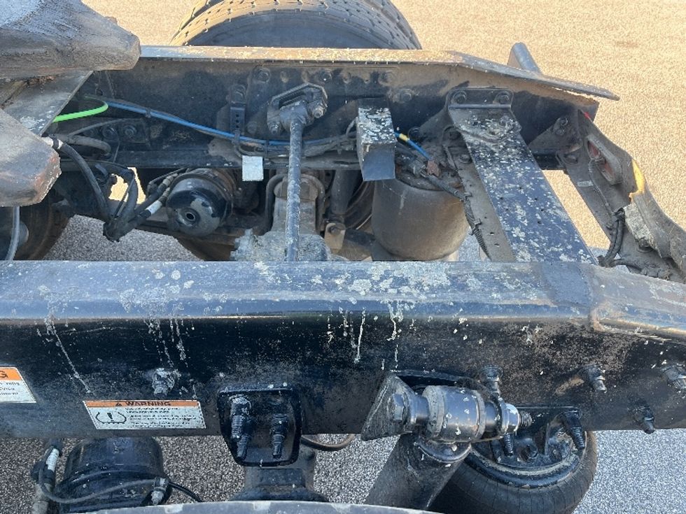 Day Cab Tractor-Heavy Duty Tractors-Freightliner-2021-T12664ST-Florence-SC-360,624\n\t\tmiles-$ 59,500 - Image 17