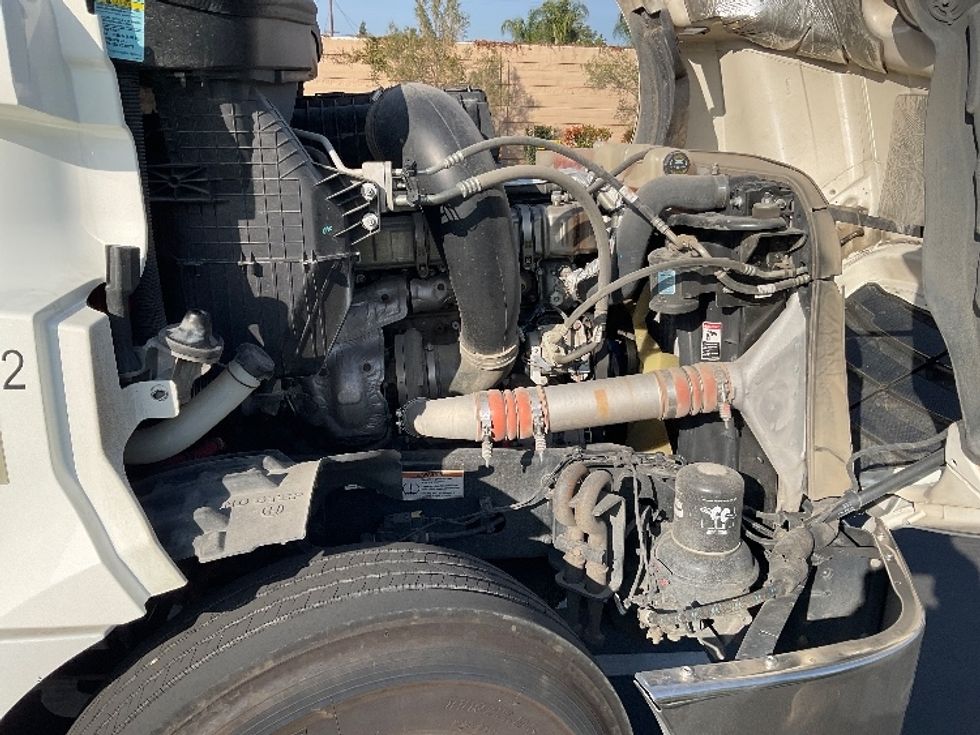 Day Cab Tractor-Heavy Duty Tractors-Freightliner-2021-T12664ST-Fontana-CA-310,349\n\t\tmiles-$ 84,750 - Image 15