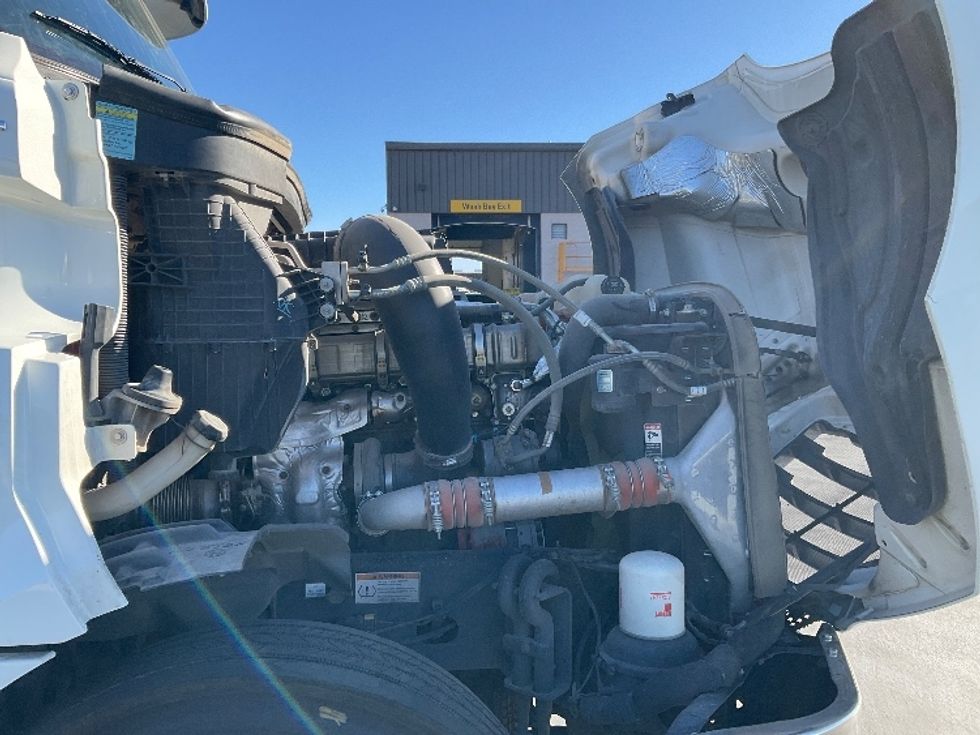 Day Cab Tractor-Heavy Duty Tractors-Freightliner-2021-T12664ST-Fontana-CA-312,744\n\t\tmiles-$ 84,750 - Image 15