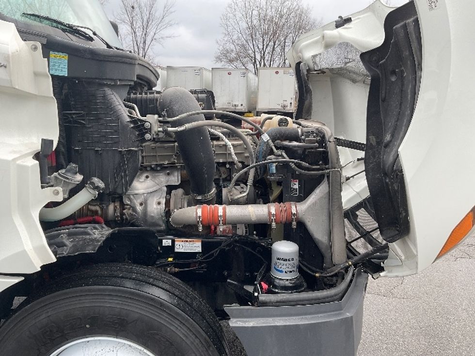 Day Cab Tractor-Heavy Duty Tractors-Freightliner-2021-T12664ST-Fort Wayne-IN-145,010\n\t\tmiles-$ 71,250 - Image 15