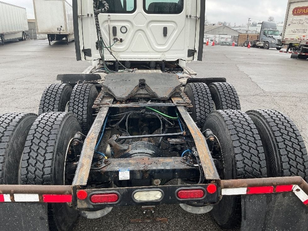 Day Cab Tractor-Heavy Duty Tractors-Freightliner-2021-T12664ST-Fort Wayne-IN-145,010\n\t\tmiles-$ 71,250 - Image 6