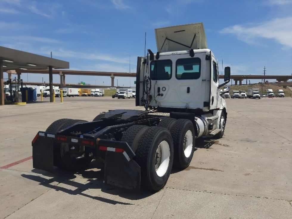 Day Cab Tractor-Heavy Duty Tractors-Freightliner-2021-T12664ST-Fort Worth-TX-560,012\n\t\tmiles-$ 47,250 - Image 7