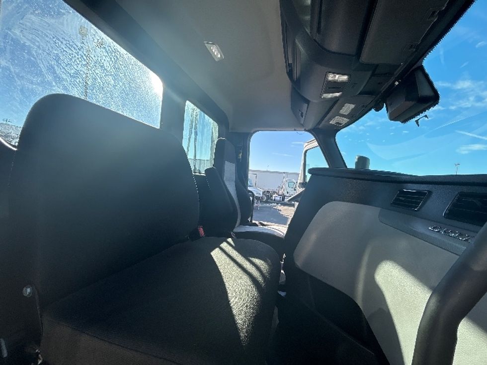 Day Cab Tractor-Heavy Duty Tractors-Freightliner-2021-T12664ST-Fresno-CA-224,734\n\t\tmiles-$ 90,250 - Image 12