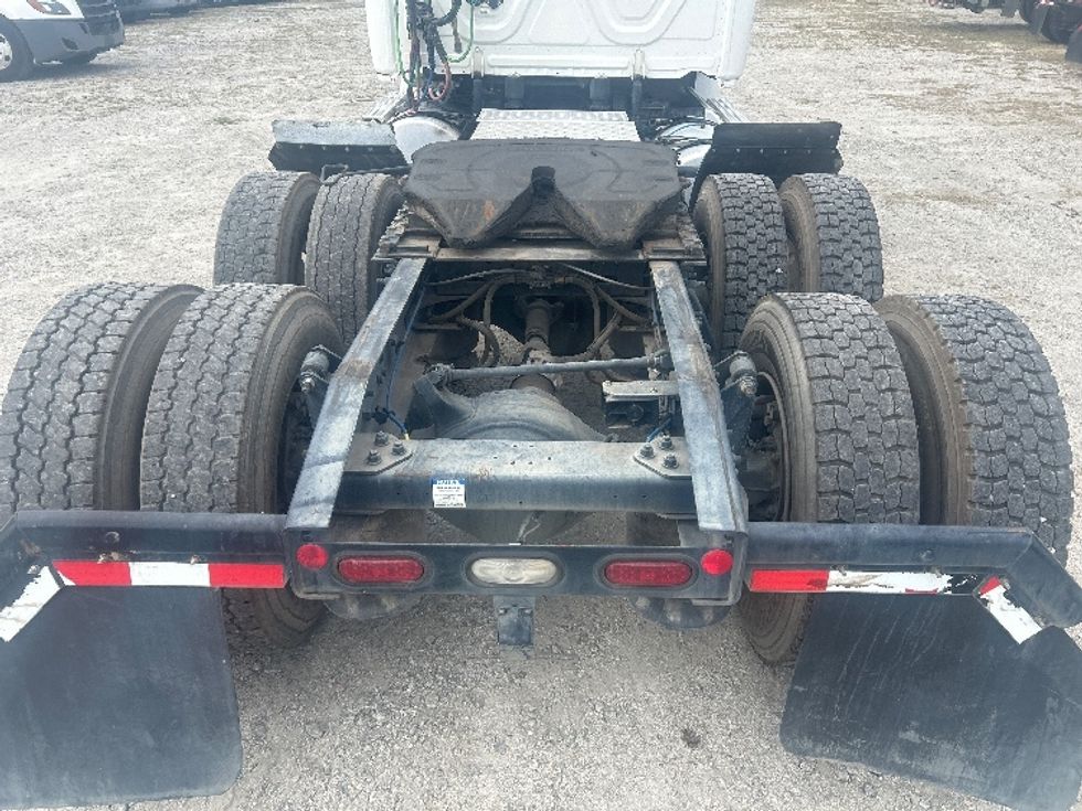 Day Cab Tractor-Heavy Duty Tractors-Freightliner-2021-T12664ST-Garden City-GA-168,956\n\t\tmiles-$ 73,750 - Image 6