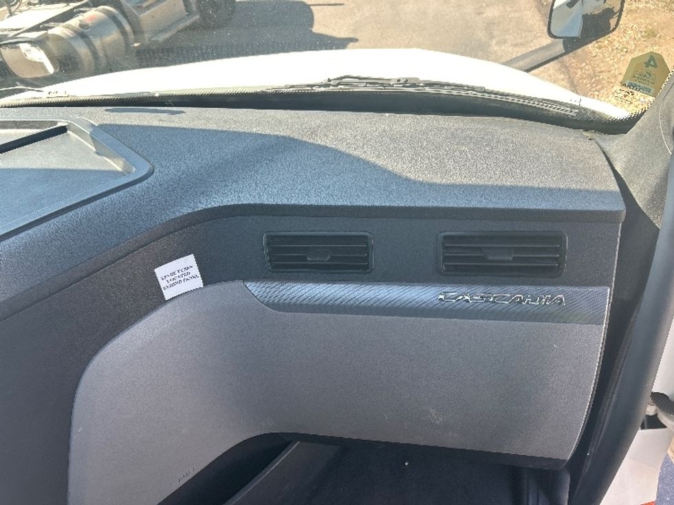 Day Cab Tractor-Heavy Duty Tractors-Freightliner-2021-T12664ST-Greeley-CO-245,275\n\t\tmiles-$ 75,000 - Image 13