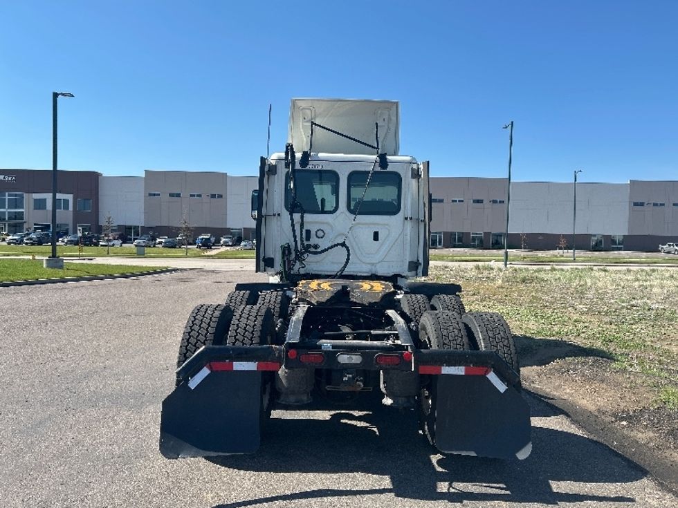 Day Cab Tractor-Heavy Duty Tractors-Freightliner-2021-T12664ST-Greeley-CO-245,275\n\t\tmiles-$ 75,000 - Image 6