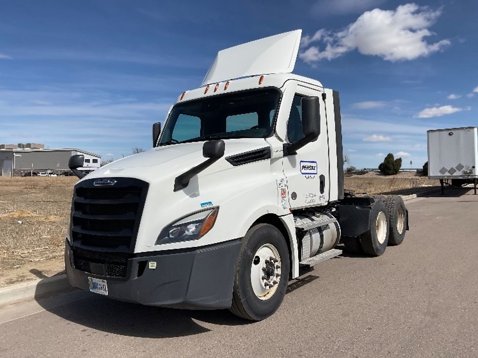 Day Cab Tractor-Heavy Duty Tractors-Freightliner-2021-T12664ST-Greeley-CO-254,432\n\t\tmiles-$ 76,500 - Image 3