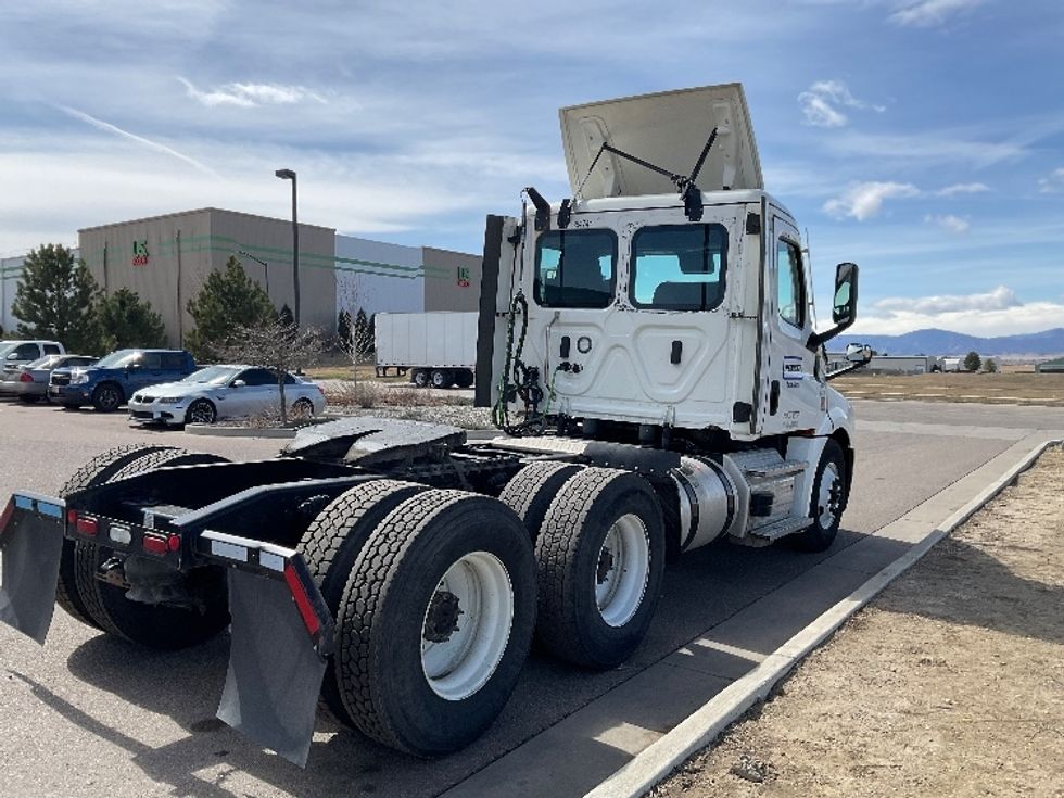 Day Cab Tractor-Heavy Duty Tractors-Freightliner-2021-T12664ST-Greeley-CO-254,432\n\t\tmiles-$ 76,500 - Image 7