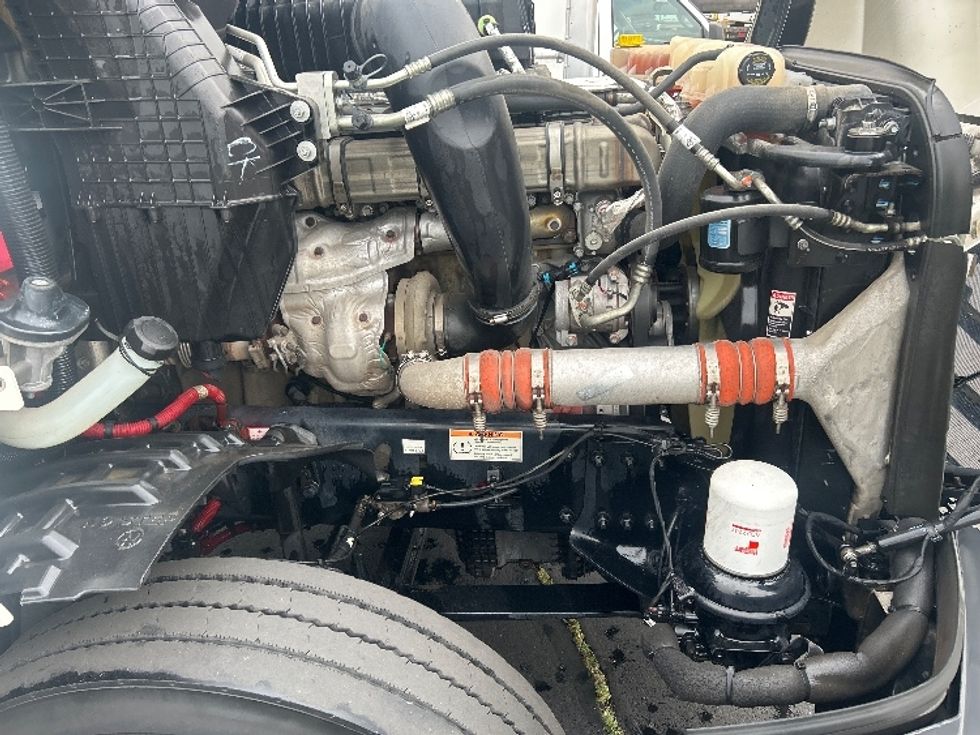 Day Cab Tractor-Heavy Duty Tractors-Freightliner-2021-T12664ST-Greeley-CO-319,644\n\t\tmiles-$ 71,000 - Image 15