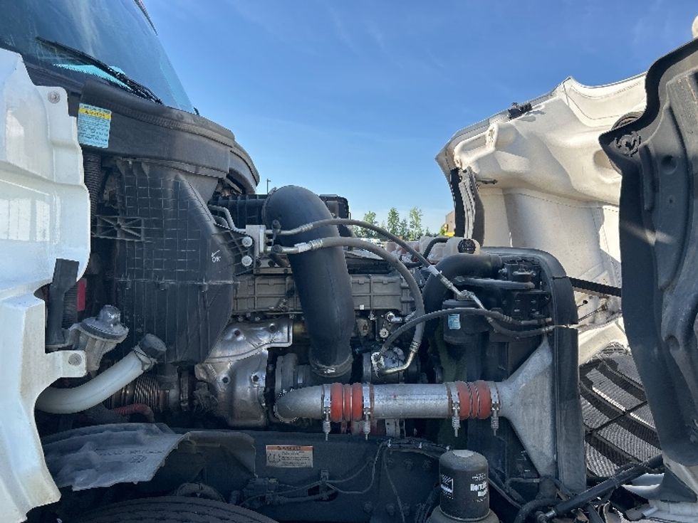 Day Cab Tractor-Heavy Duty Tractors-Freightliner-2021-T12664ST-Greensboro-NC-319,220\n\t\tmiles-$ 63,000 - Image 15