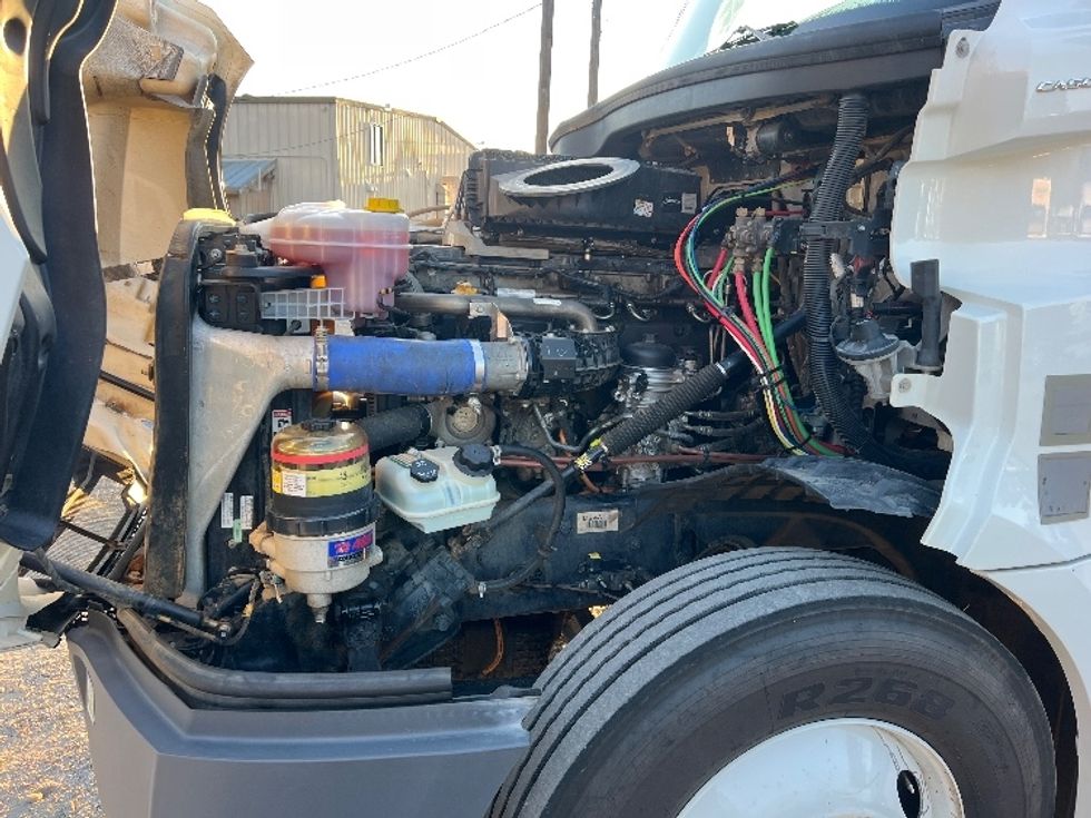 Day Cab Tractor-Heavy Duty Tractors-Freightliner-2021-T12664ST-Indian Trail-NC-217,664\n\t\tmiles-$ 70,000 - Image 16