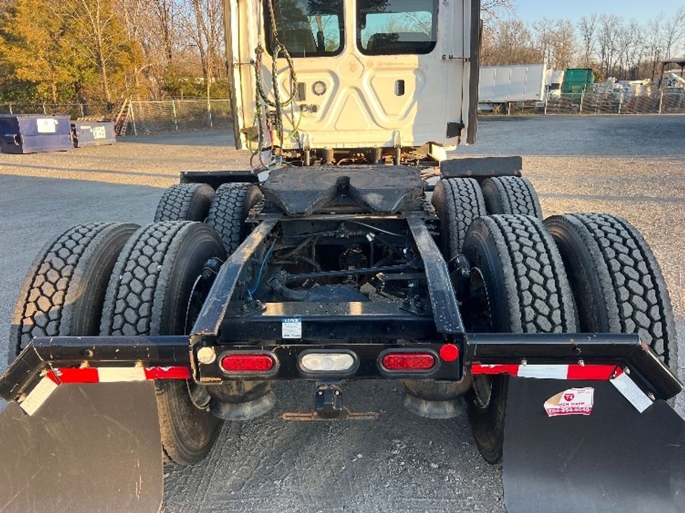 Day Cab Tractor-Heavy Duty Tractors-Freightliner-2021-T12664ST-Indian Trail-NC-217,664\n\t\tmiles-$ 70,000 - Image 6