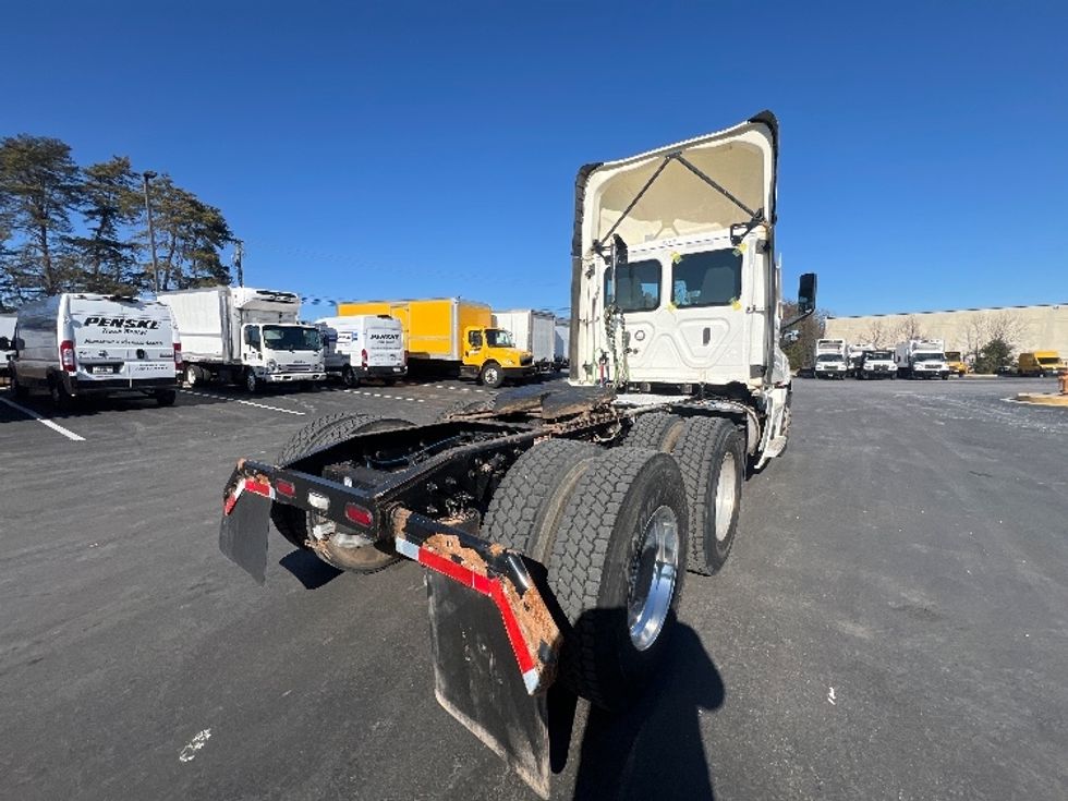 Day Cab Tractor-Heavy Duty Tractors-Freightliner-2021-T12664ST-Jessup-MD-192,308\n\t\tmiles-$ 65,500 - Image 18