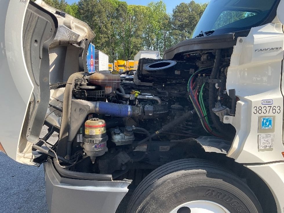 Day Cab Tractor-Heavy Duty Tractors-Freightliner-2021-T12664ST-Jonesboro-GA-527,427\n\t\tmiles-$ 48,500 - Image 16