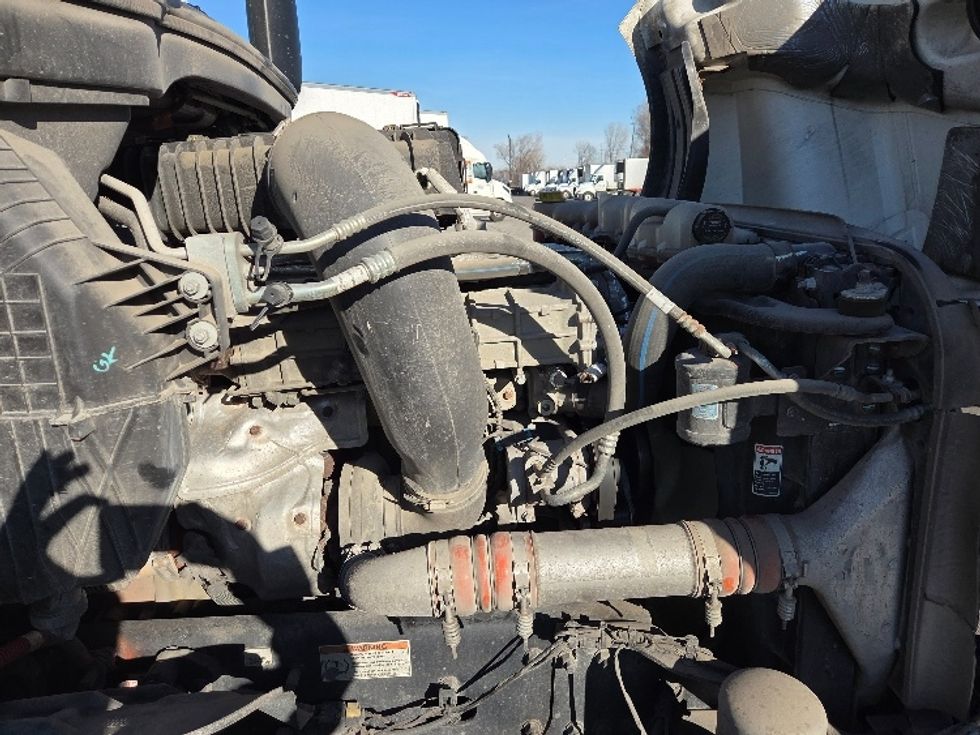 Day Cab Tractor-Heavy Duty Tractors-Freightliner-2021-T12664ST-Kansas City-MO-260,458\n\t\tmiles-$ 66,750 - Image 15