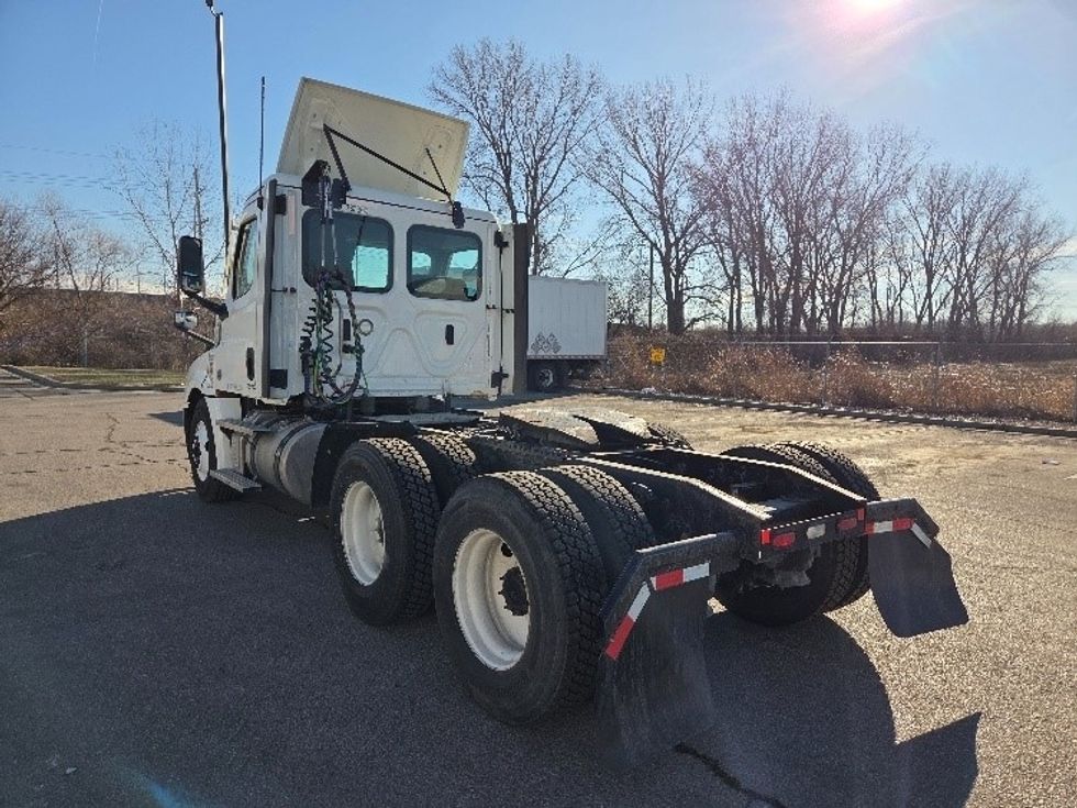 Day Cab Tractor-Heavy Duty Tractors-Freightliner-2021-T12664ST-Kansas City-MO-260,458\n\t\tmiles-$ 66,750 - Image 5
