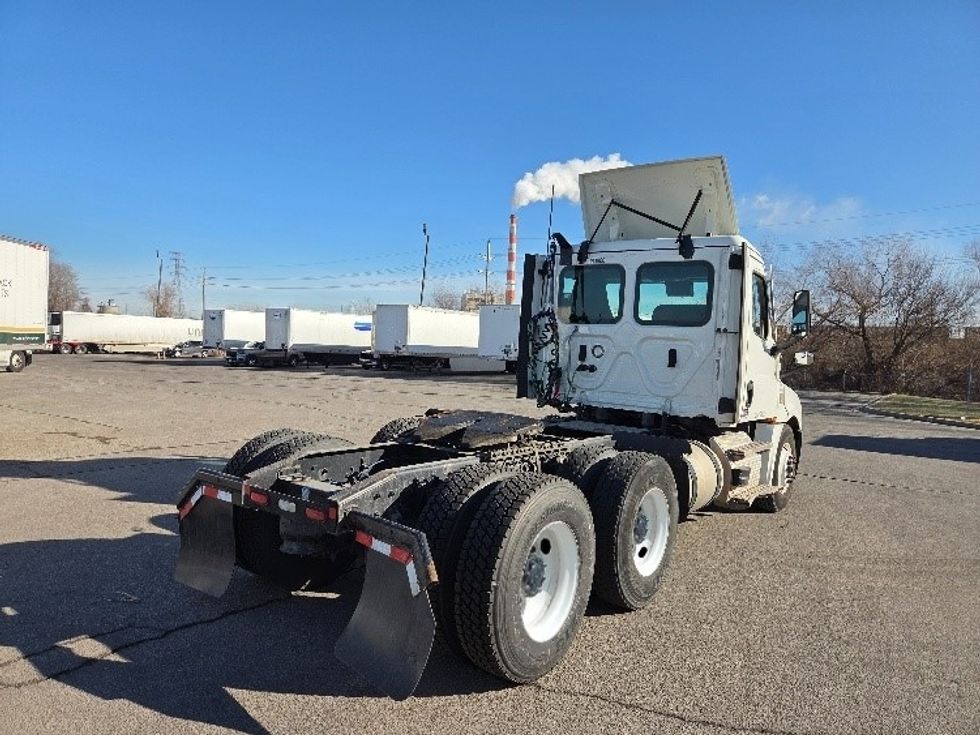 Day Cab Tractor-Heavy Duty Tractors-Freightliner-2021-T12664ST-Kansas City-MO-260,458\n\t\tmiles-$ 66,750 - Image 7