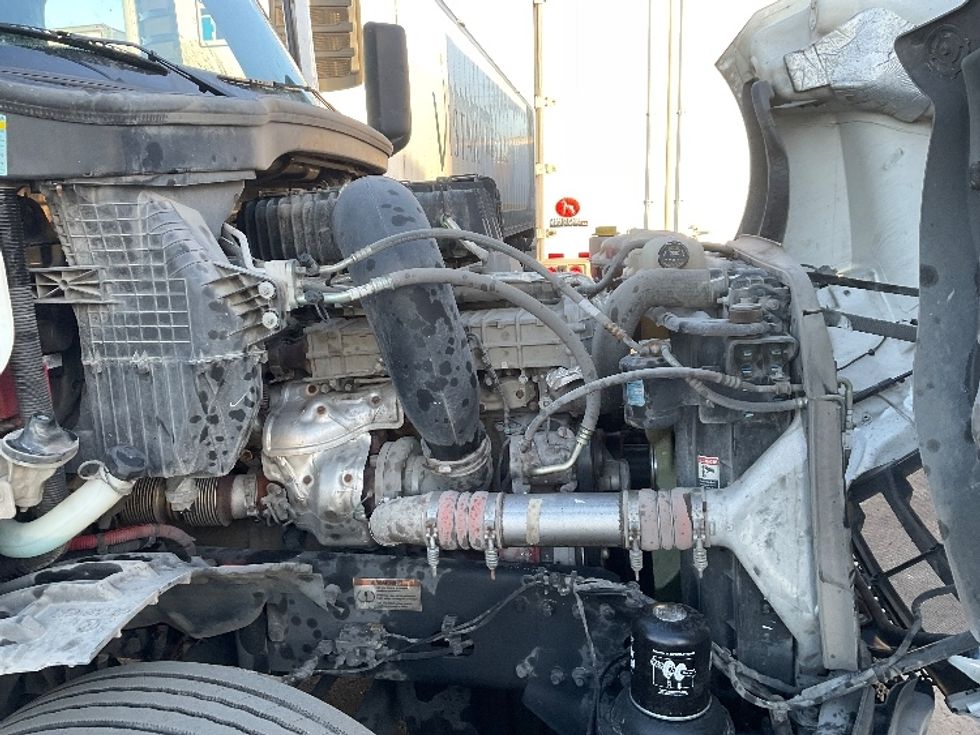 Day Cab Tractor-Heavy Duty Tractors-Freightliner-2021-T12664ST-Kansas City-MO-340,150\n\t\tmiles-$ 60,750 - Image 16